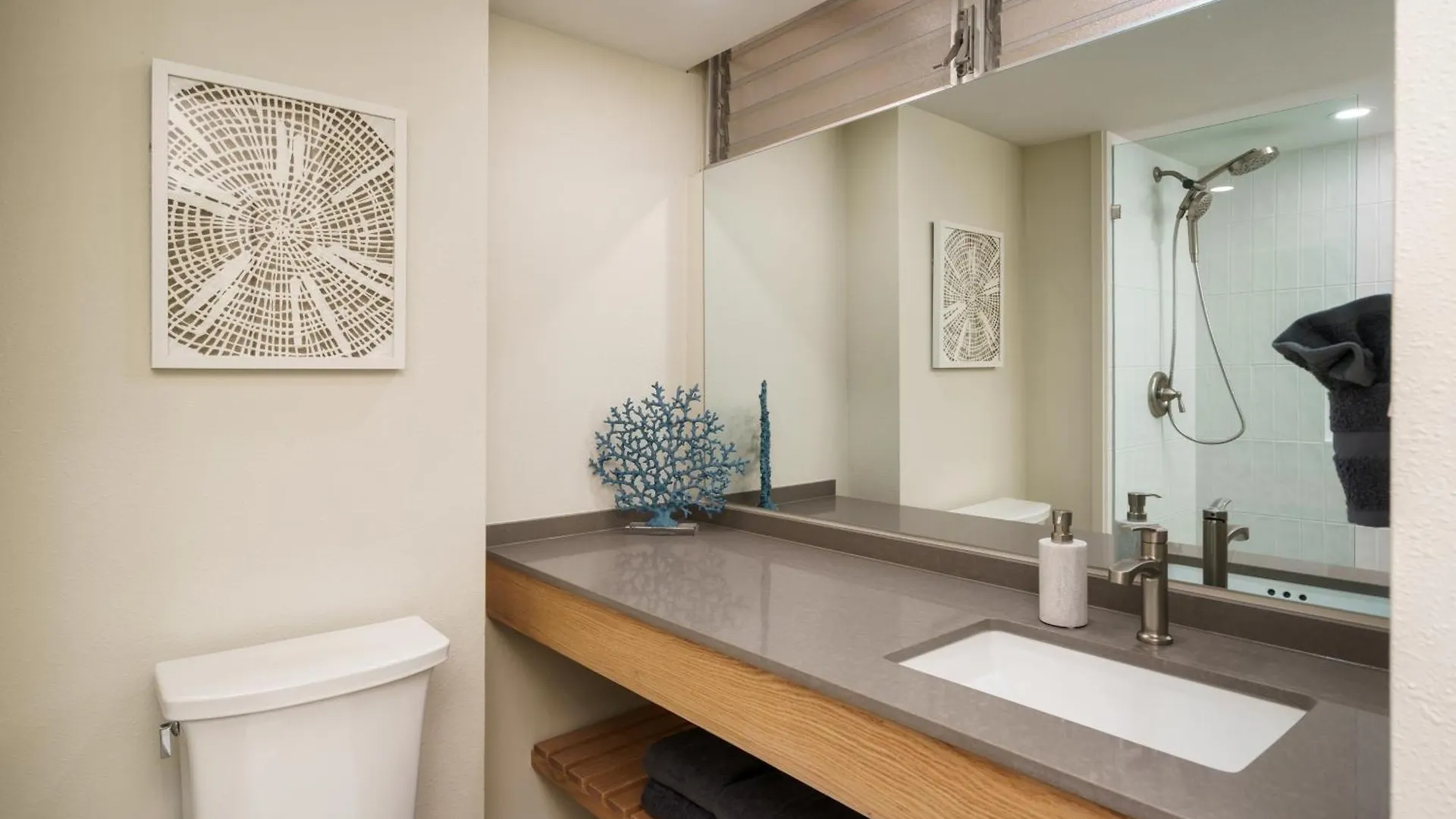 Apartment B-204 Haleakala Shores Wailea
